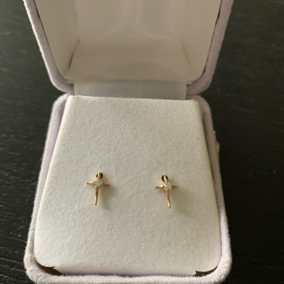14 KT Gold stud petite cross earrings with ZC NIB - Picture 3 of 5